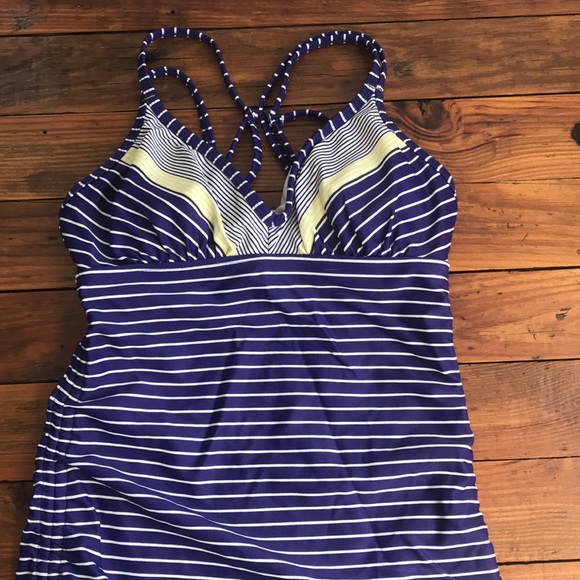 Athleta Swim Top 32 B/C - Picture 1 of 6